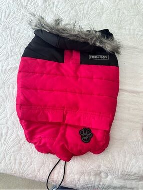 Canada pooch Pink & Black Puffer Dog Jacket with Faux-Fur Hood